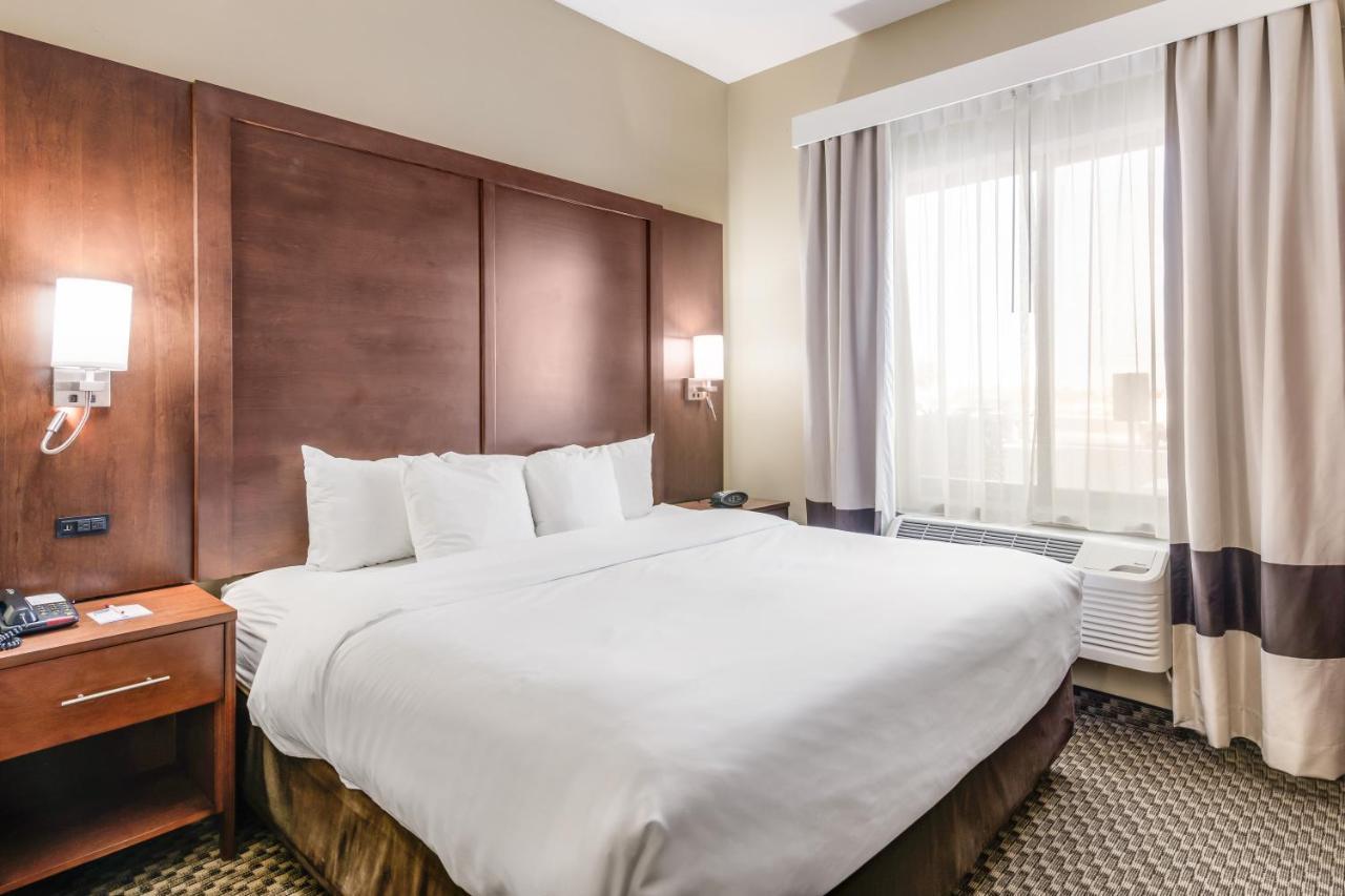 คอมฟอร์ต สวีท ฟอร์ต สต็อคตัน Hotel ฟอร์ตสต็อกตัน ภายนอก รูปภาพ