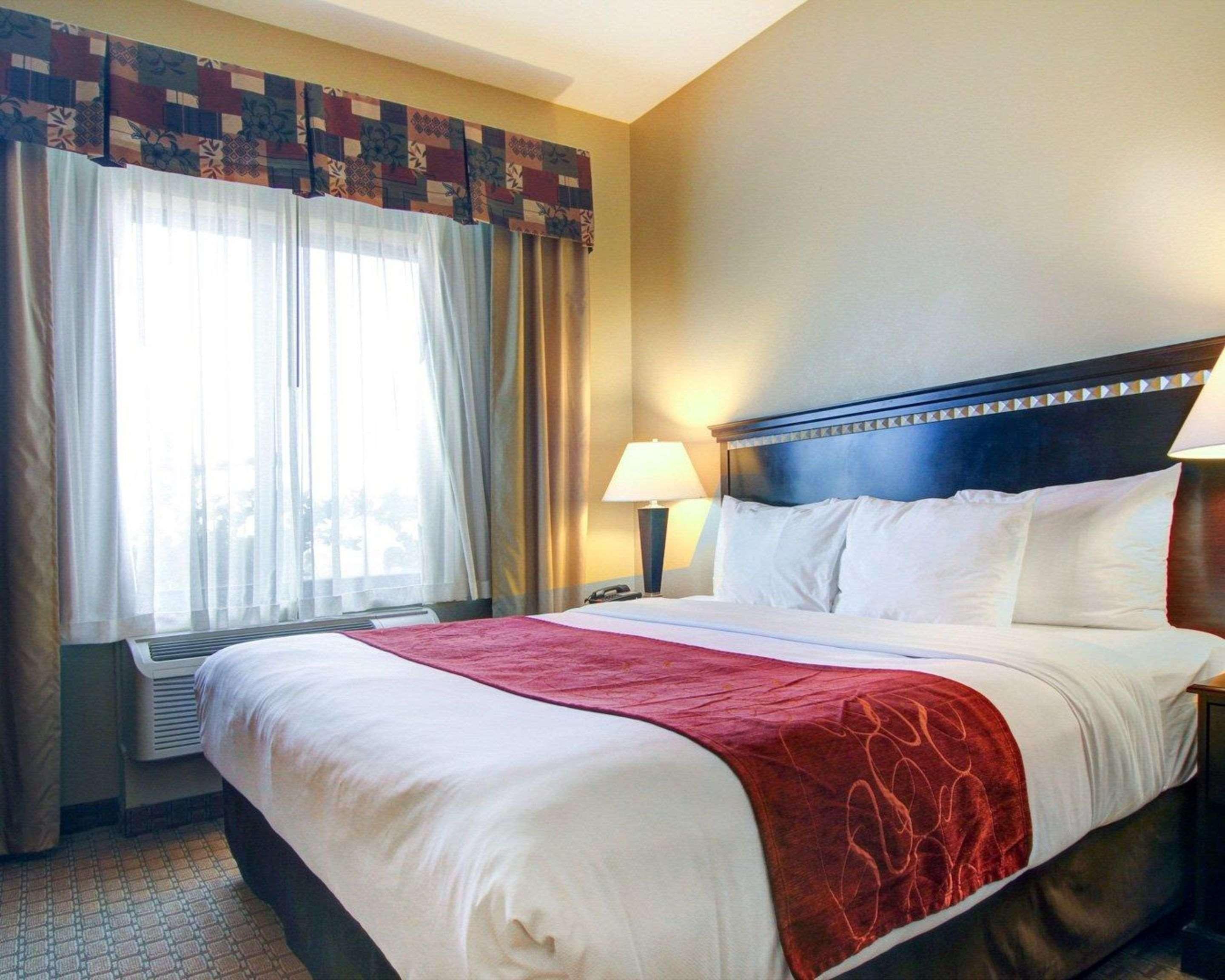คอมฟอร์ต สวีท ฟอร์ต สต็อคตัน Hotel ฟอร์ตสต็อกตัน ภายนอก รูปภาพ