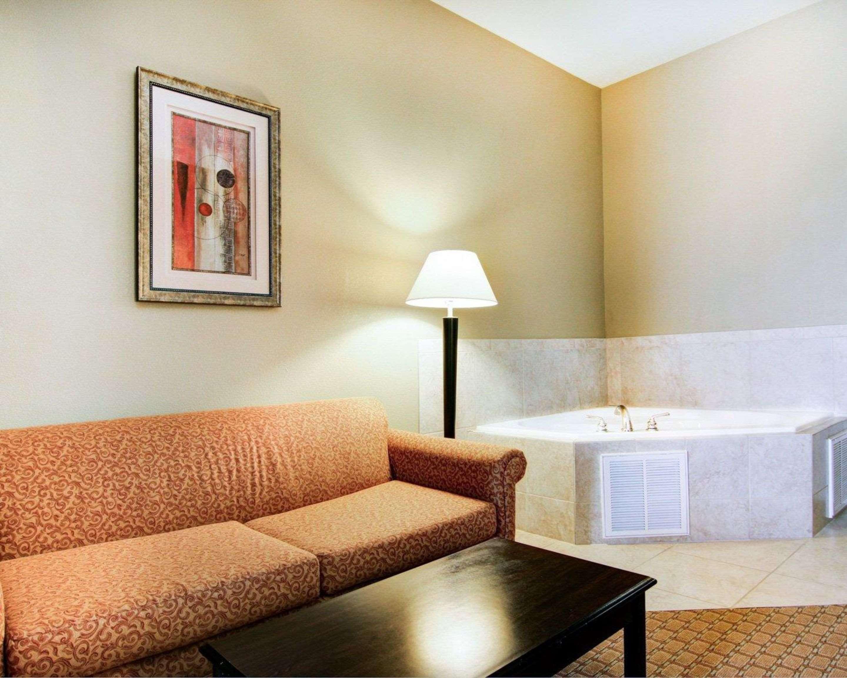 คอมฟอร์ต สวีท ฟอร์ต สต็อคตัน Hotel ฟอร์ตสต็อกตัน ภายนอก รูปภาพ
