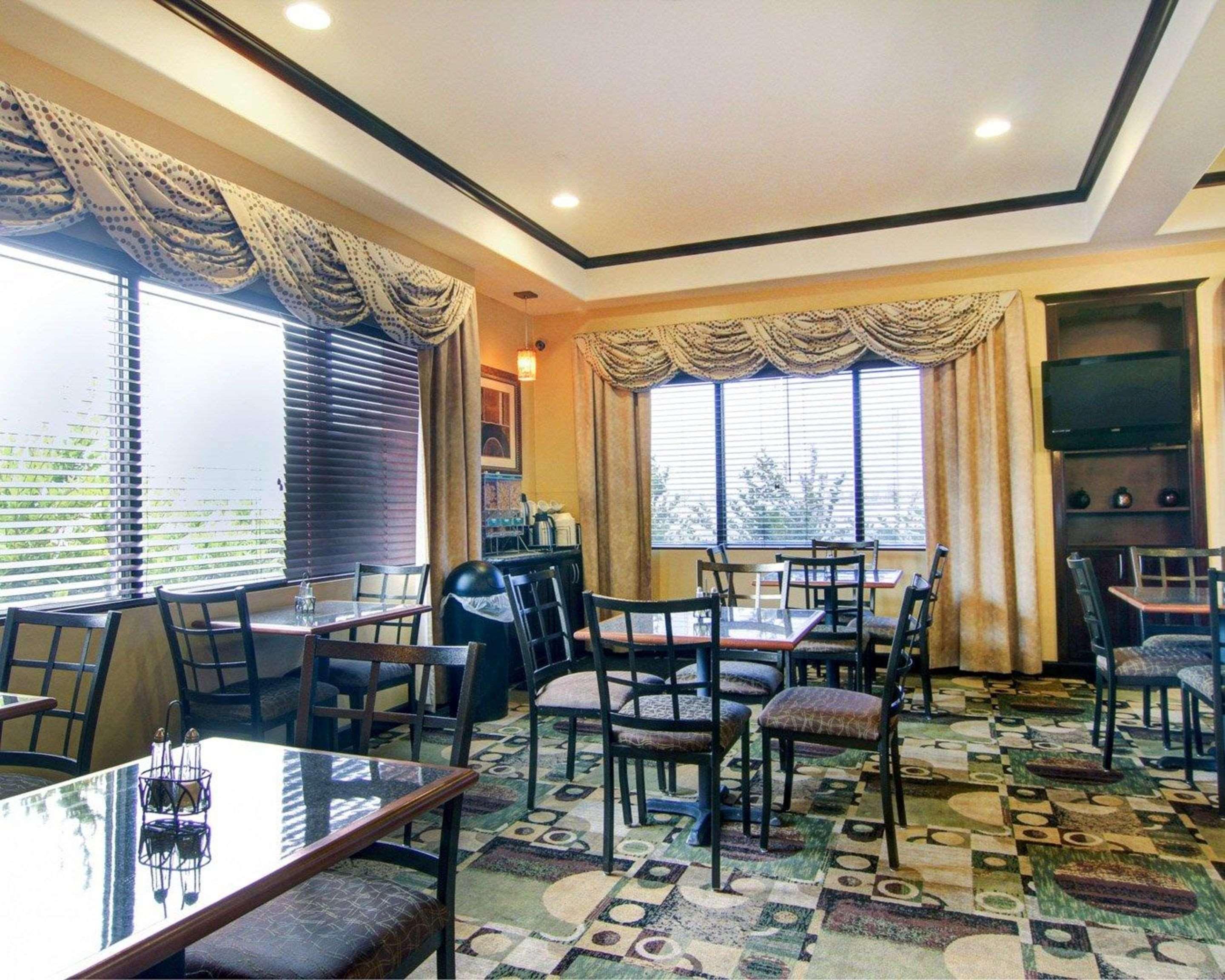 คอมฟอร์ต สวีท ฟอร์ต สต็อคตัน Hotel ฟอร์ตสต็อกตัน ภายนอก รูปภาพ